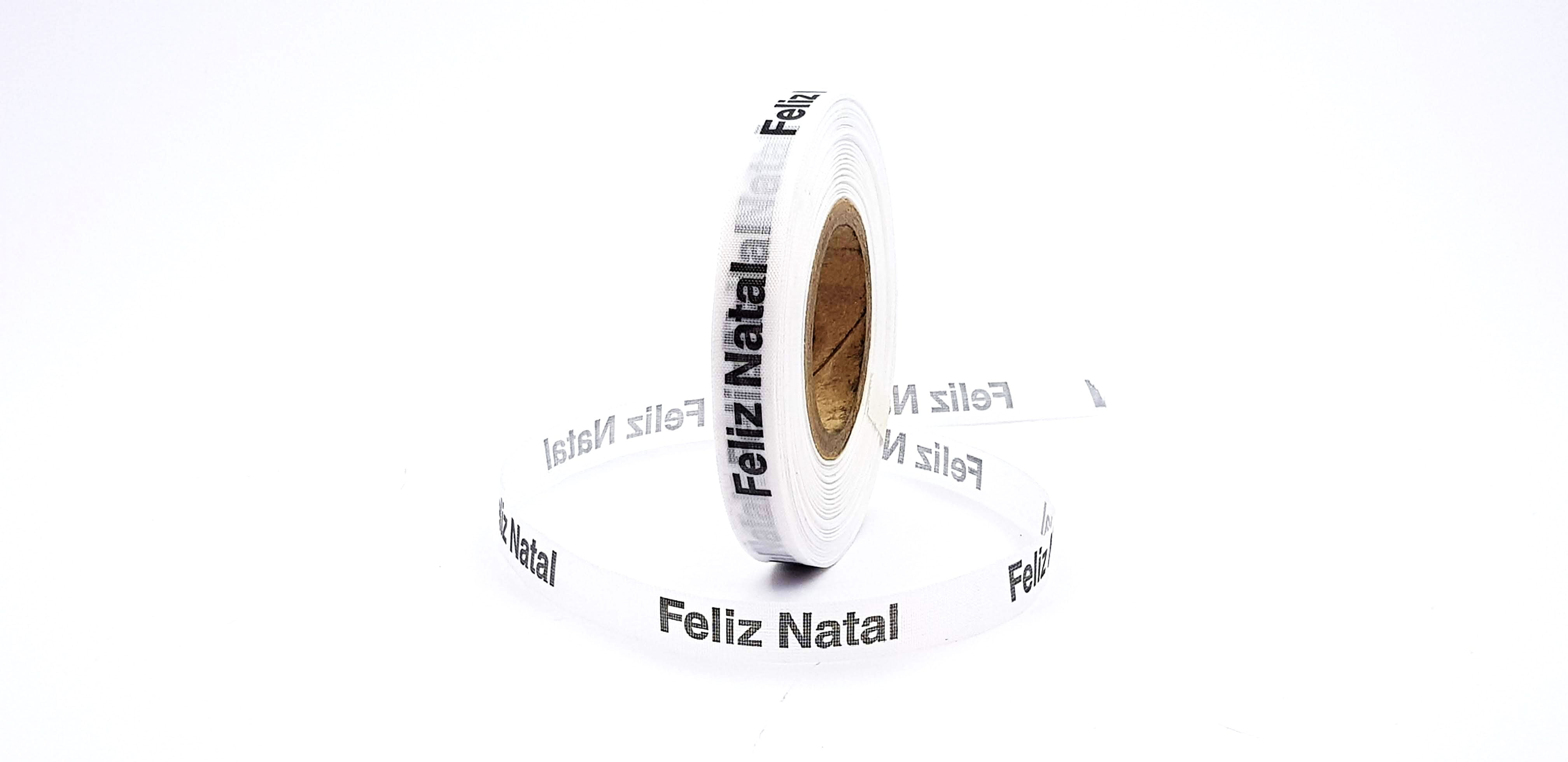 Feliz Natal. 1000 Fitas Cortadas. Cor: Branco.