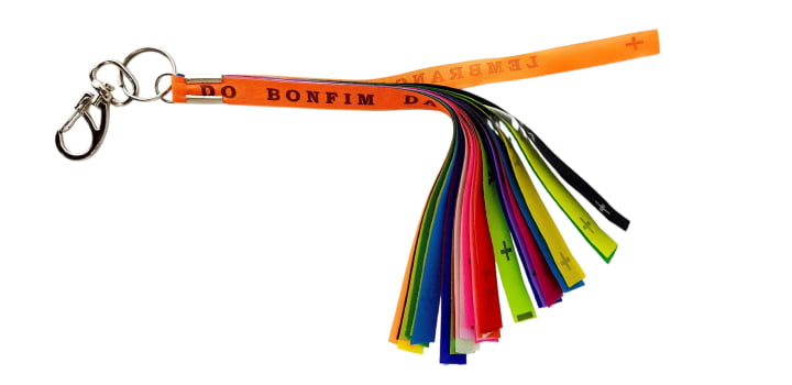 100 CHAVEIROS COM FITINHAS DO BONFIM