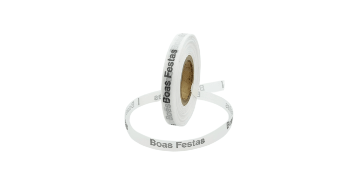 Boas Festas. 1000 Fitas Cortadas. Cor: Branco.