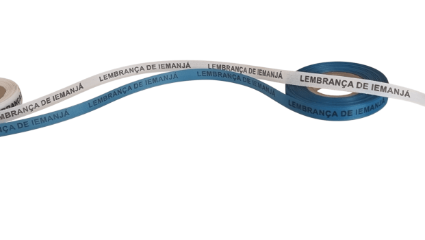 LEMBRANÇA DE IEMANJÁ. 1000 FITAS CORTADAS. CORES: AZUL E BRANCO.