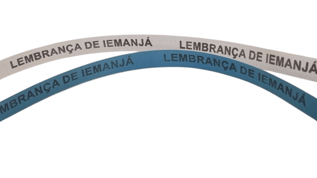 LEMBRANÇA DE IEMANJÁ. 500 FITAS CORTADAS. CORES: AZUL E BRANCO.