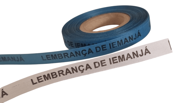 LEMBRANÇA DE IEMANJÁ. 500 FITAS CORTADAS. CORES: AZUL E BRANCO.